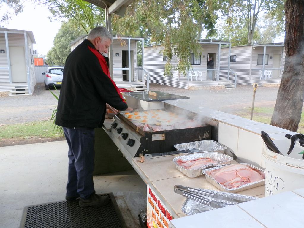 Narrabri Motel And Caravan Park Exterior foto